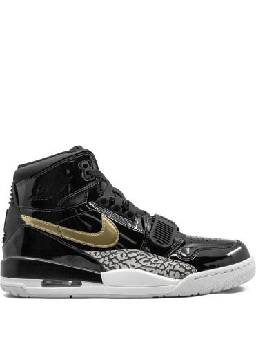 Sneakers Air Jordan Greece Legacy 312