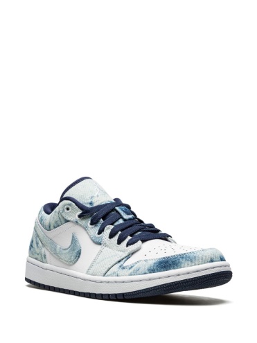 Air Jordan Greece 1 Low Se Washed Denim Sneakers
